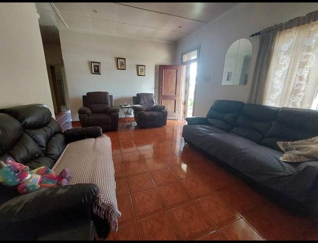 3 BEDROOM HOUSE FOR SALE IN CLAREMONT